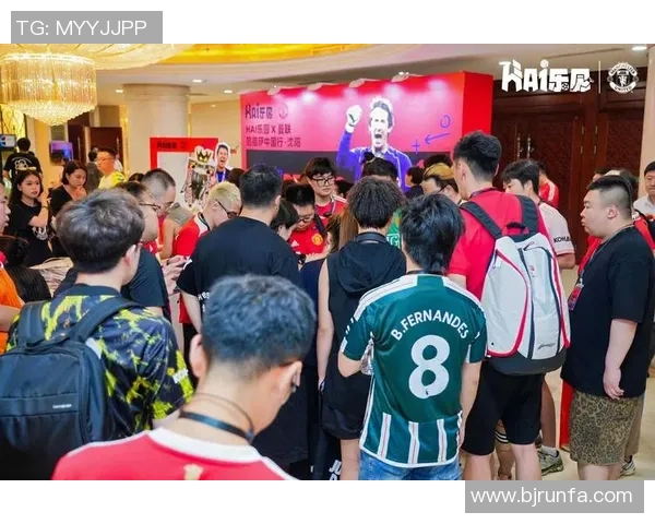 上海足球明星赛盛况空前球星云集激情四溢引发球迷热潮